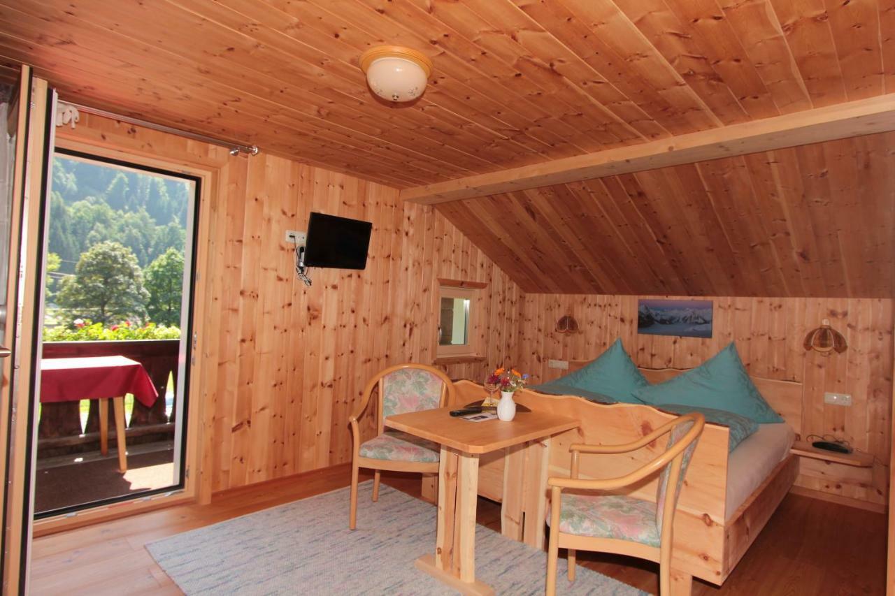 Haus Am Rain Bed and Breakfast Partenen Exteriör bild